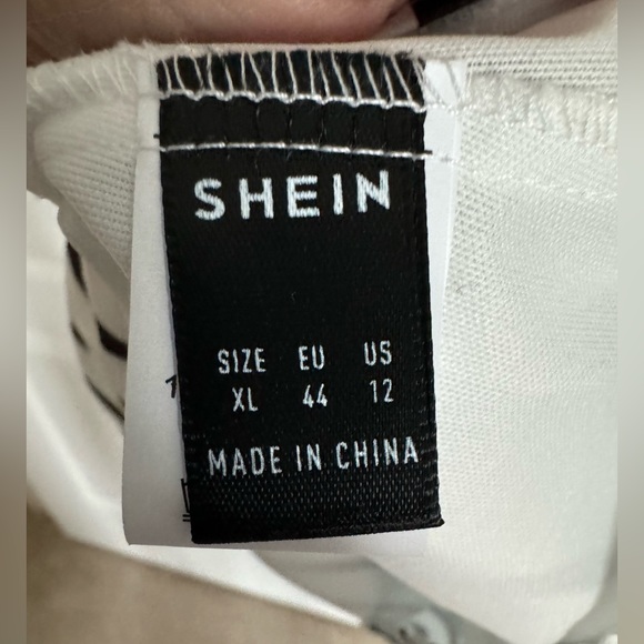 SHEIN Deep V Neck Dress Sz XL 12 White w/ Black Stripes NWOT - Picture 4 of 5